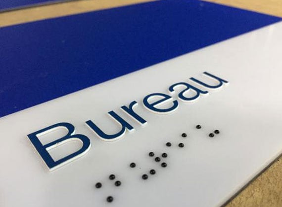 Plaque braille