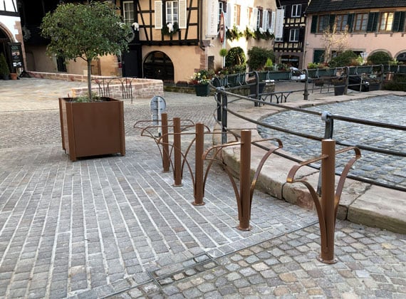 Banc, Corbeille, Barrière