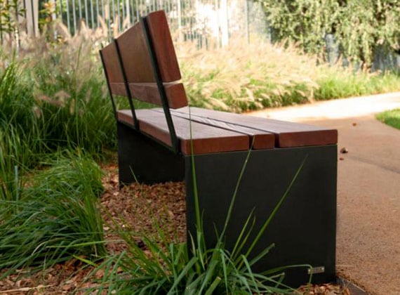 Banc, Corbeille, Barrière
