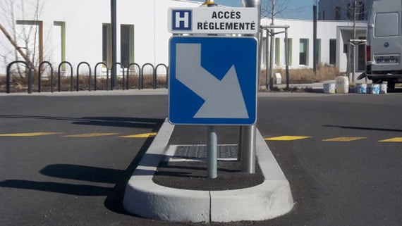 Panneaux routiers